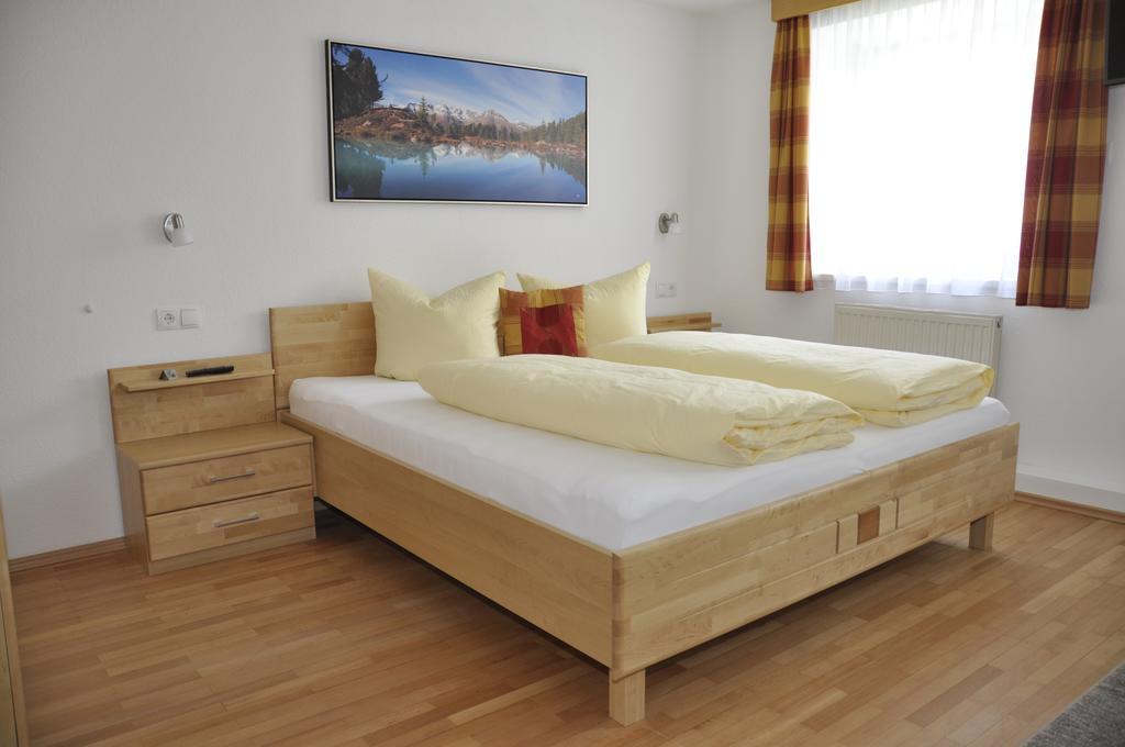 Flierelerhof Apartamento Arzl im Pitztal Quarto foto